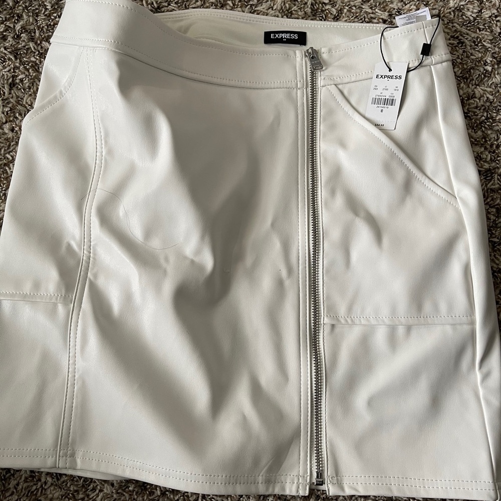 brand new express skirt !
